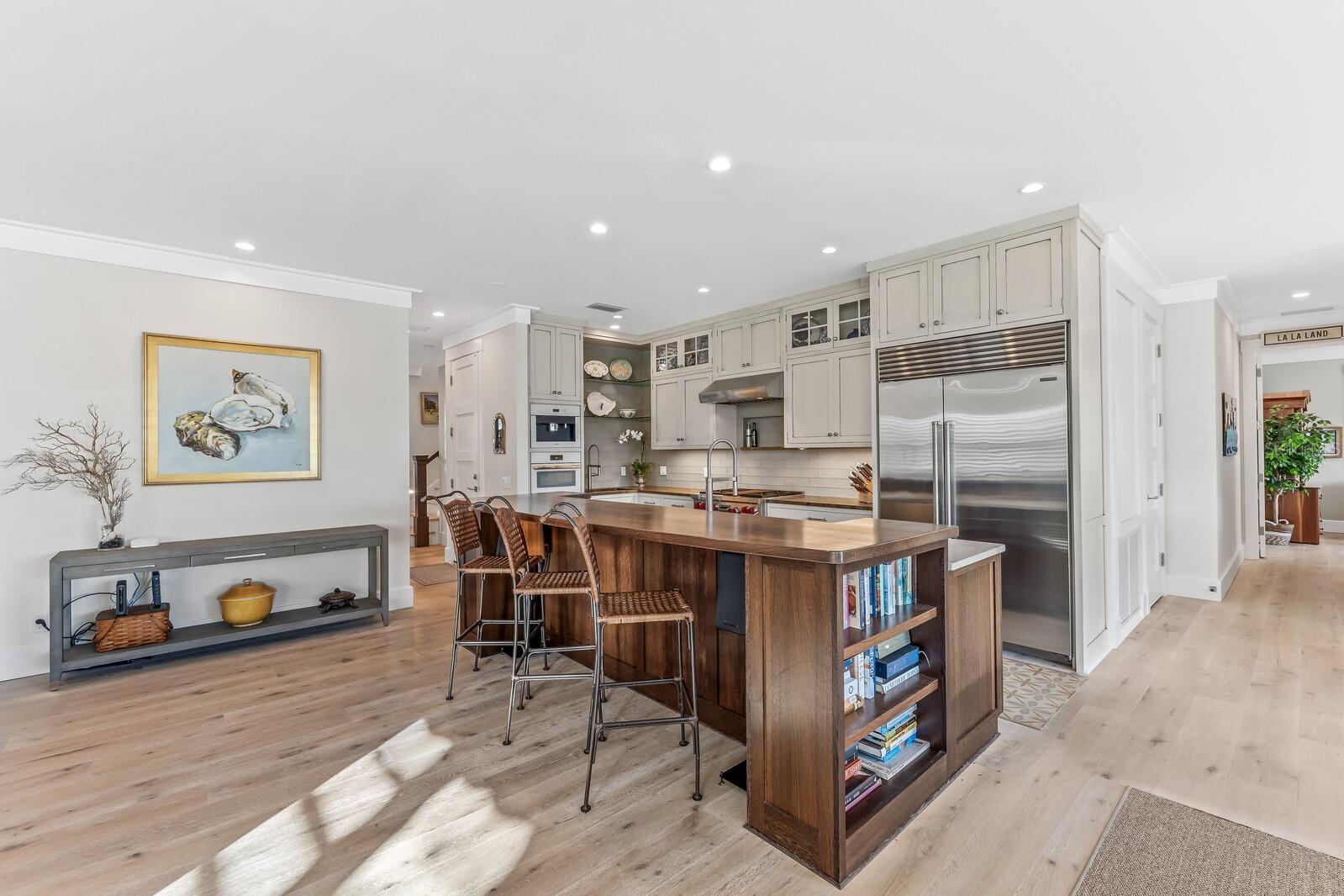 D6143872 Property Photo