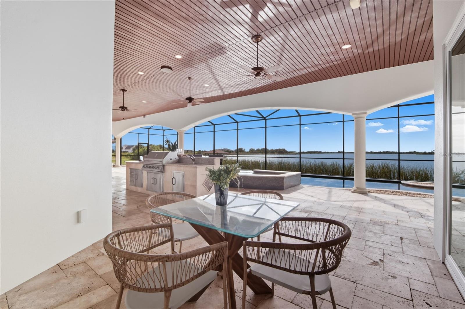 TB8429656 Property Photo