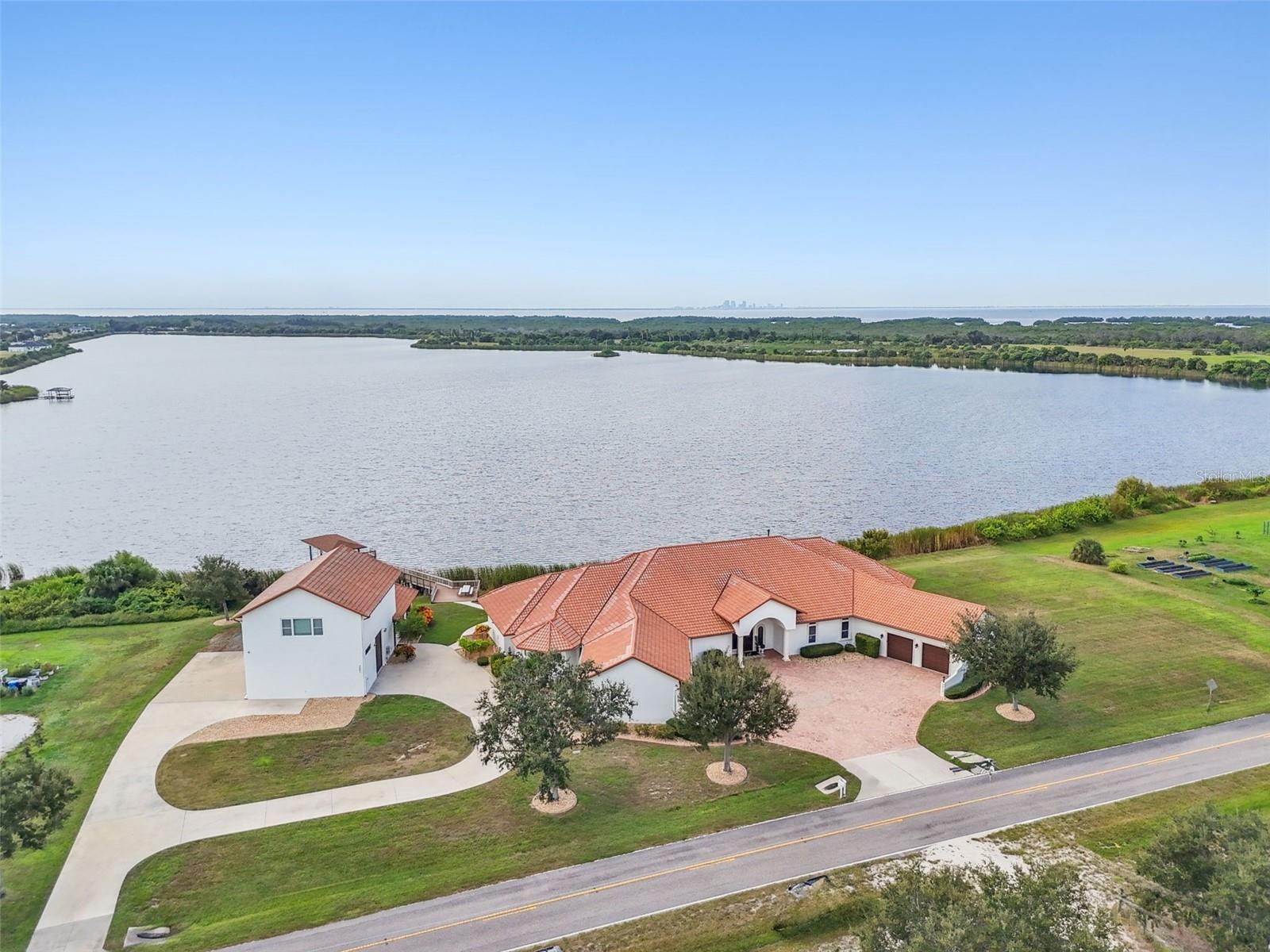 TB8429656 Property Photo