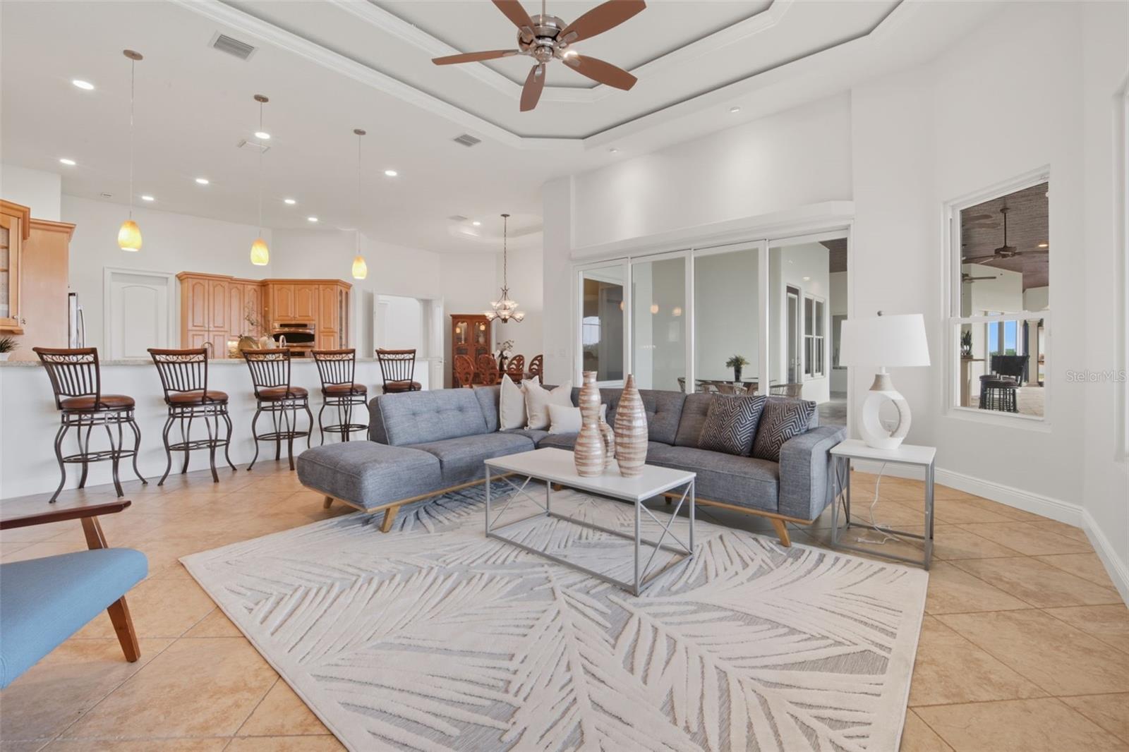 TB8429656 Property Photo