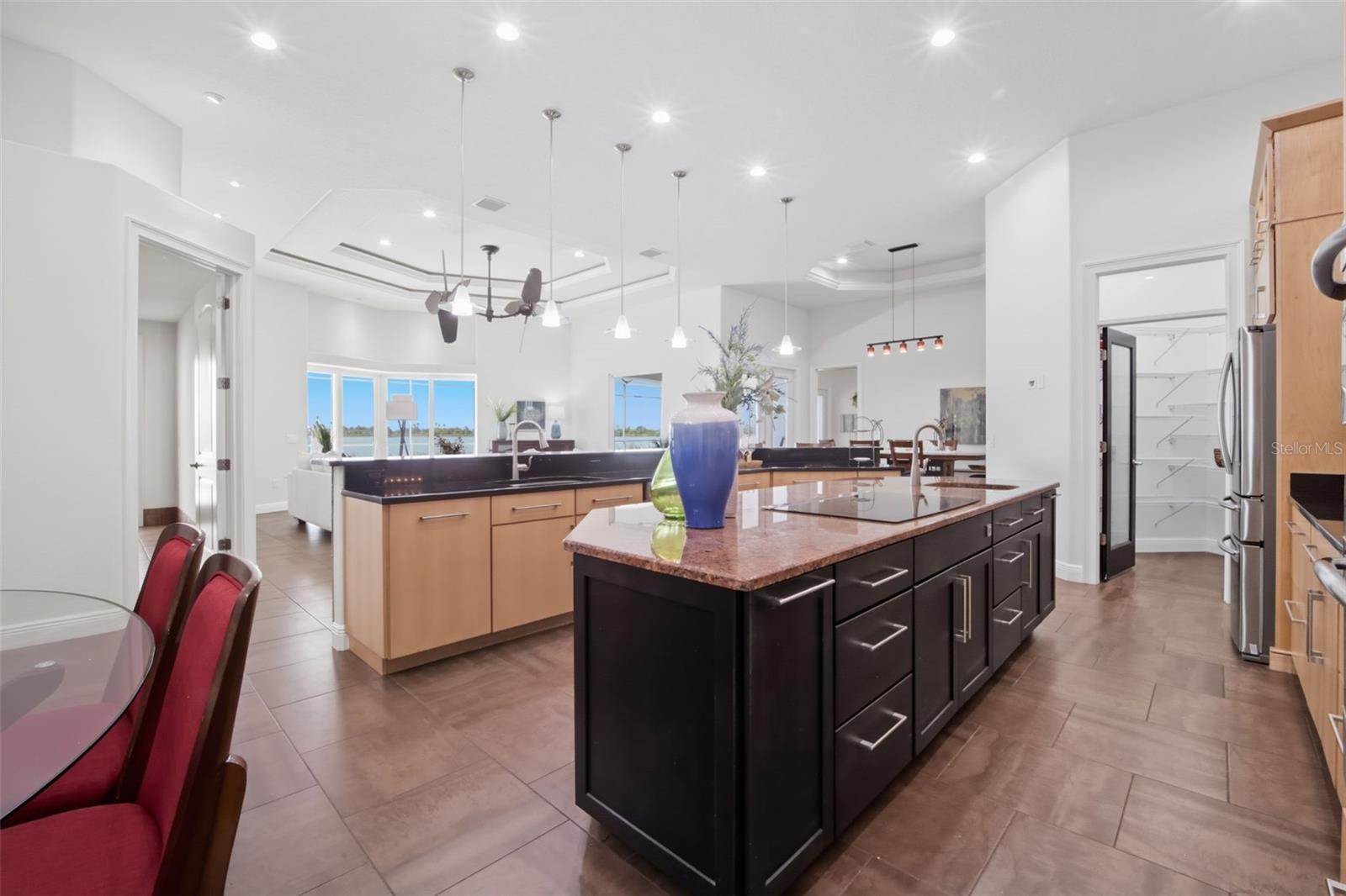 TB8429656 Property Photo