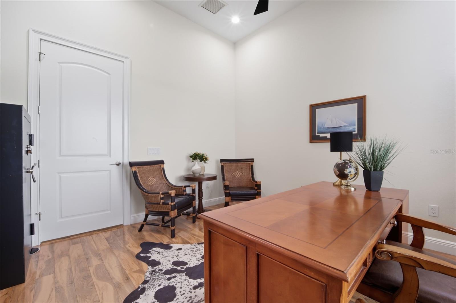 TB8429656 Property Photo