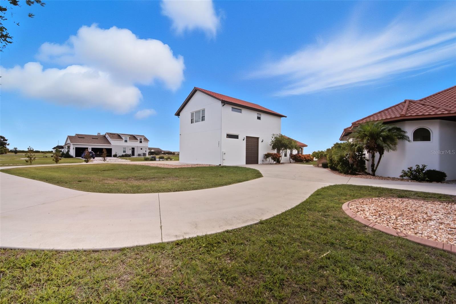 TB8429656 Property Photo