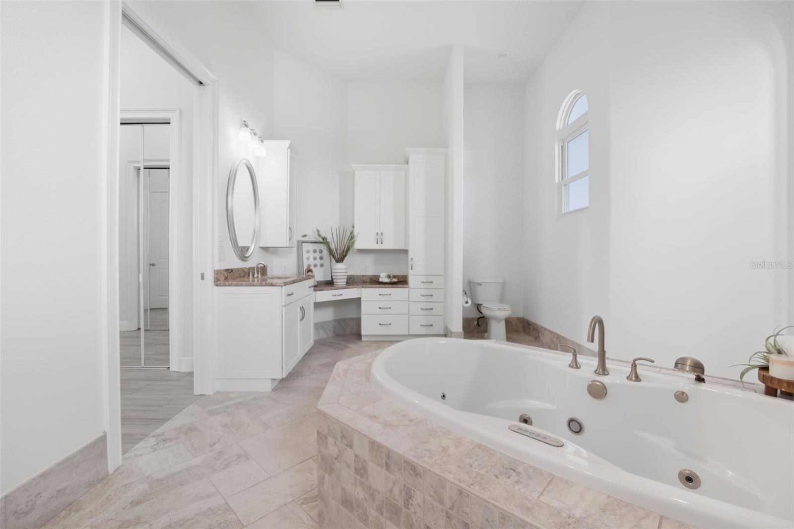 TB8429656 Property Photo