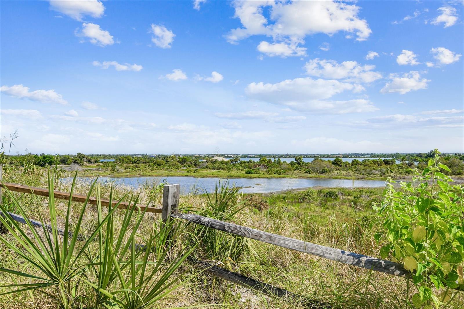 TB8429656 Property Photo