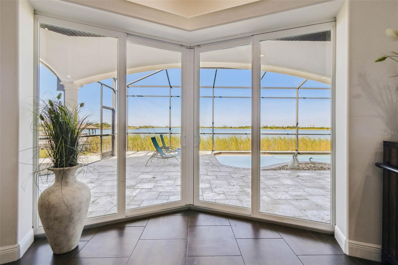 TB8429656 Property Photo