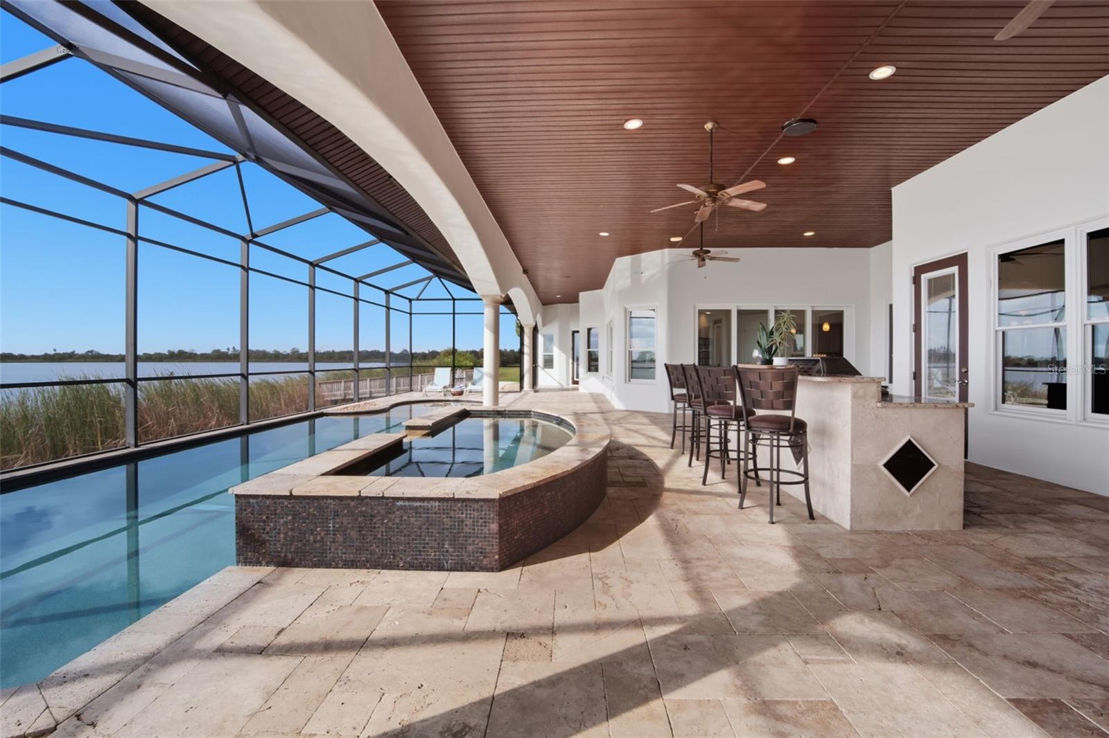 TB8429656 Property Photo