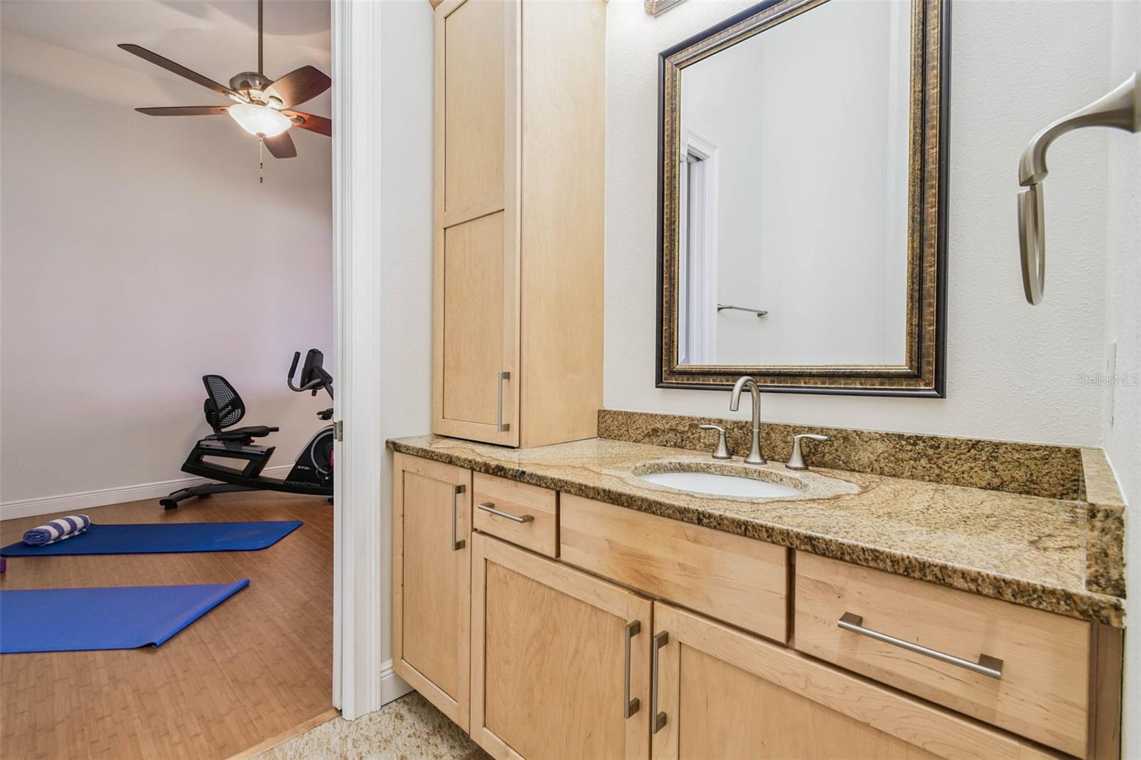 TB8429656 Property Photo