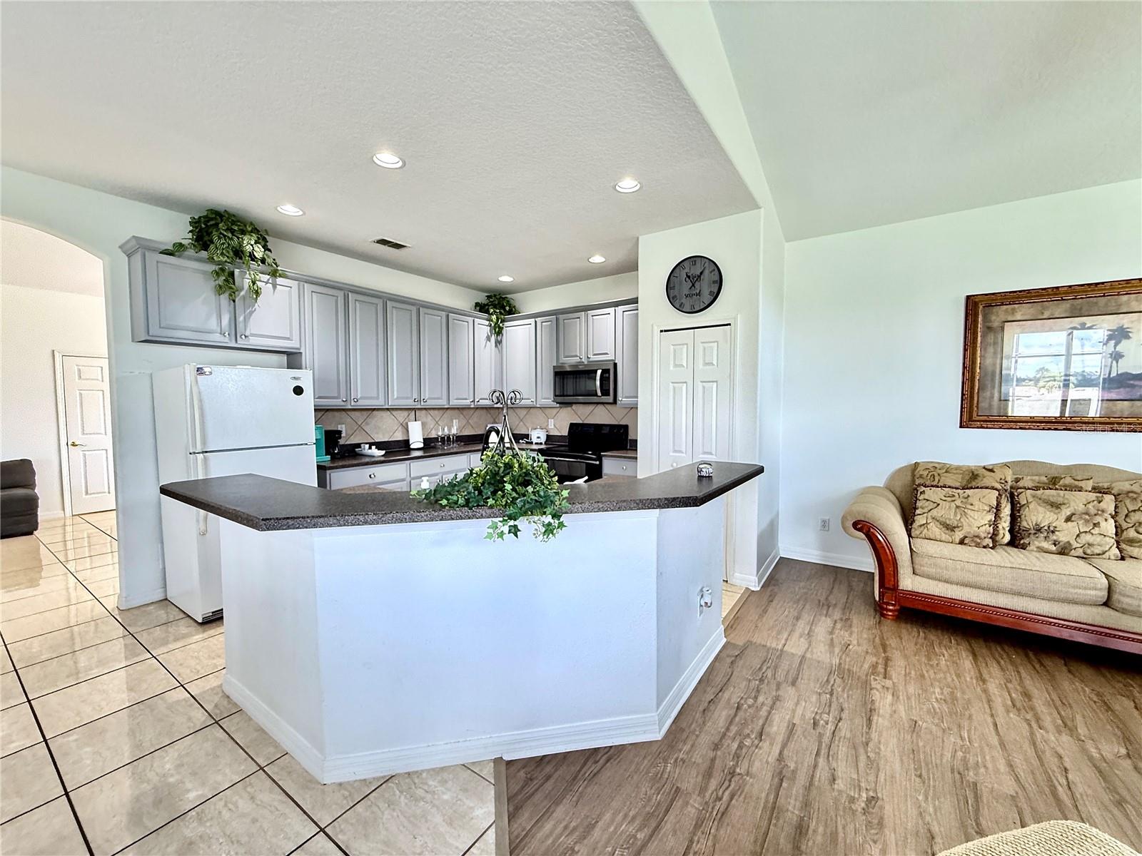 943 CORVINA DR, DAVENPORT, FL, 33897