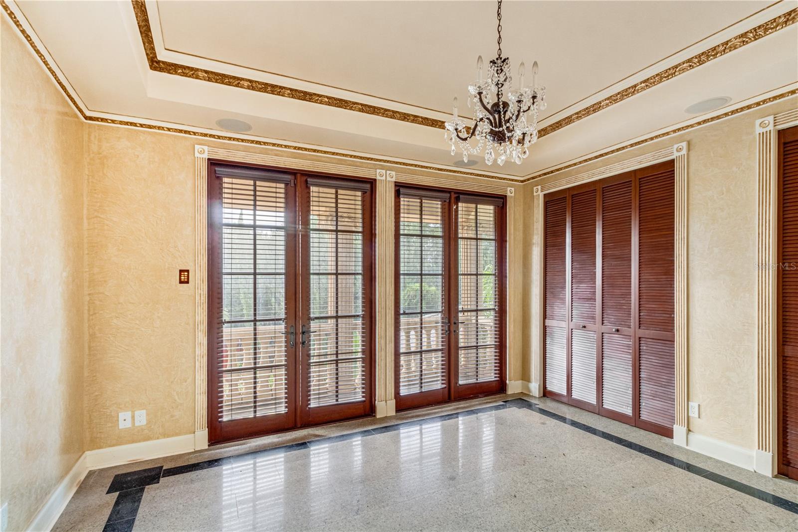 TB8429681 Property Photo