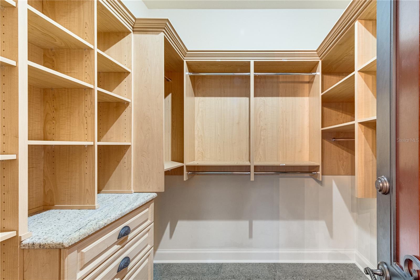 TB8429681 Property Photo