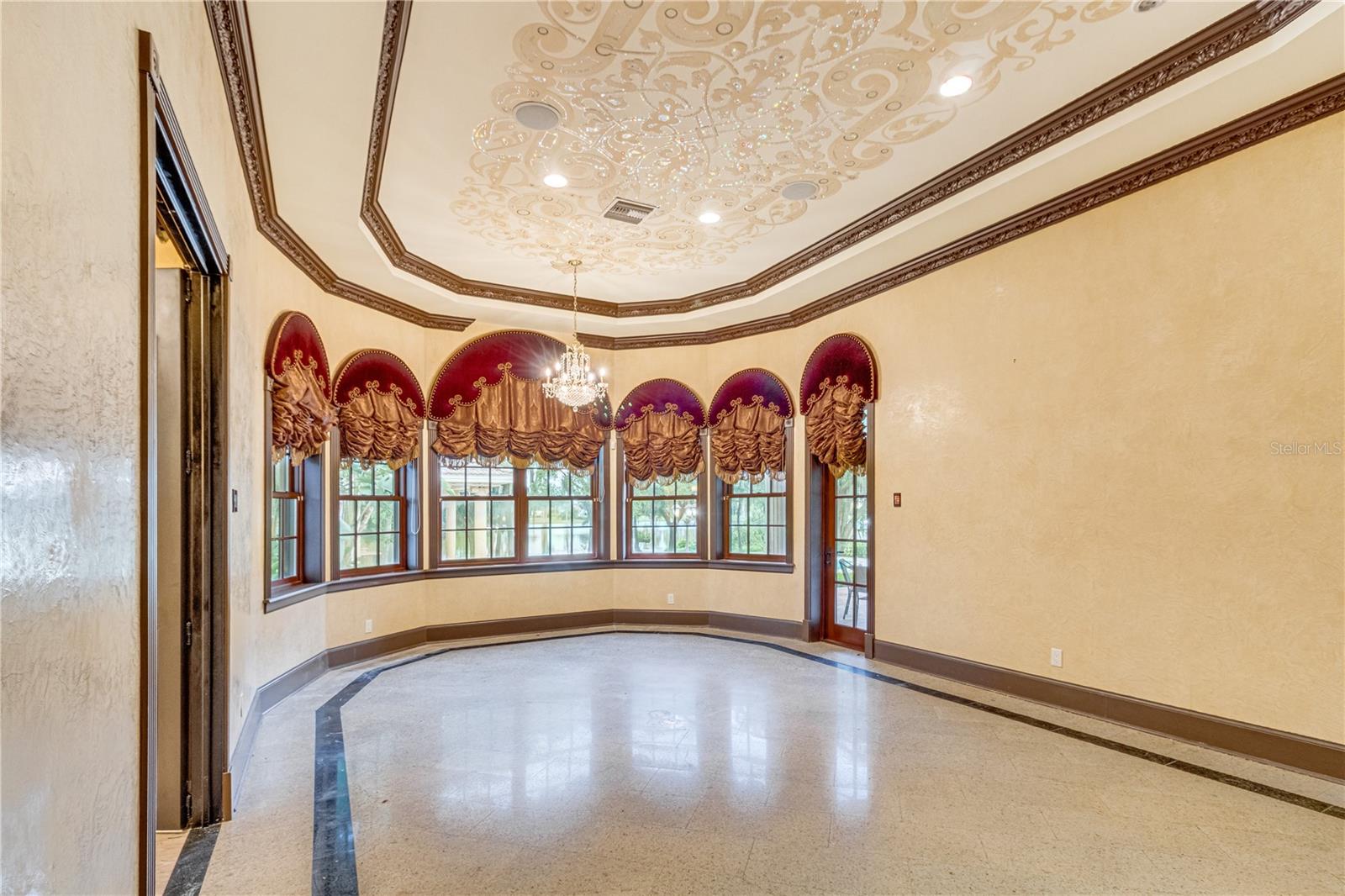 TB8429681 Property Photo