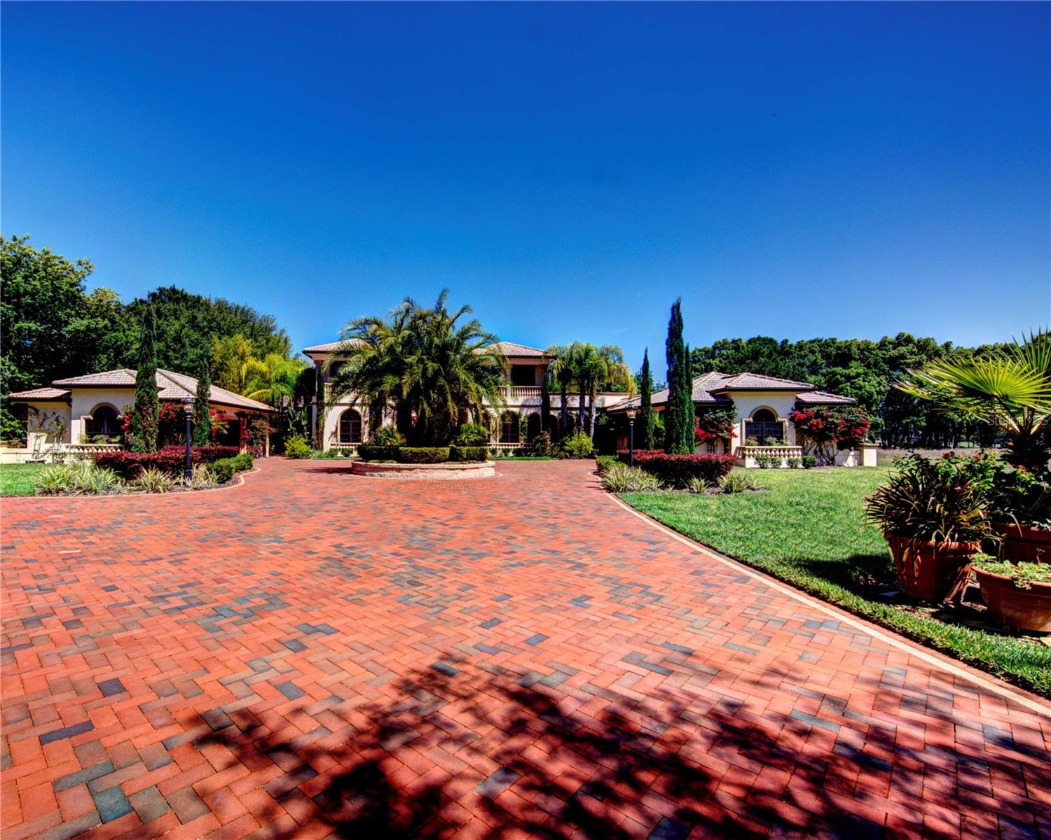 TB8429681 Property Photo