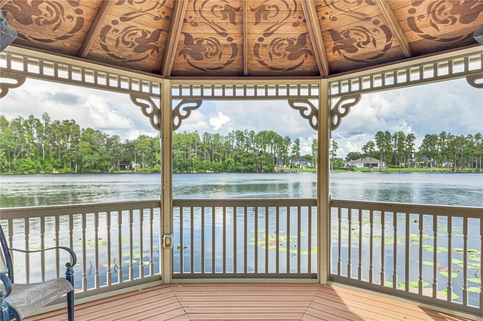 TB8429681 Property Photo