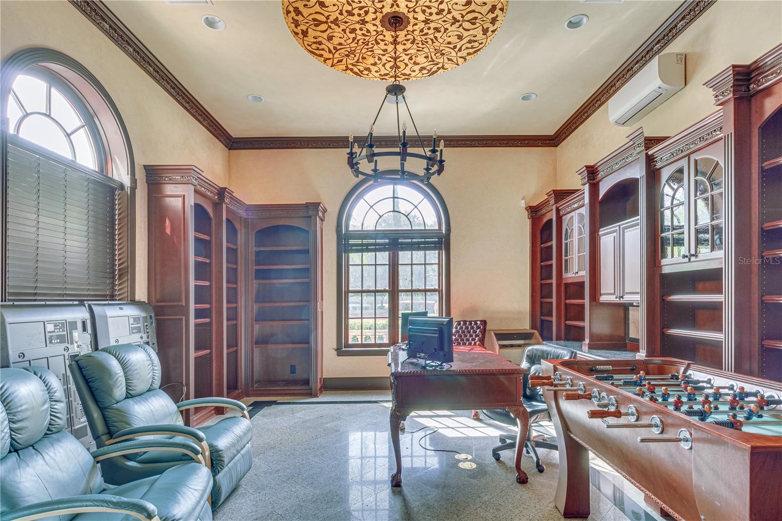 TB8429681 Property Photo