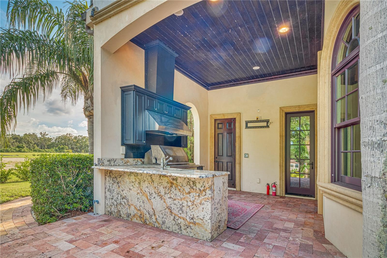 TB8429681 Property Photo