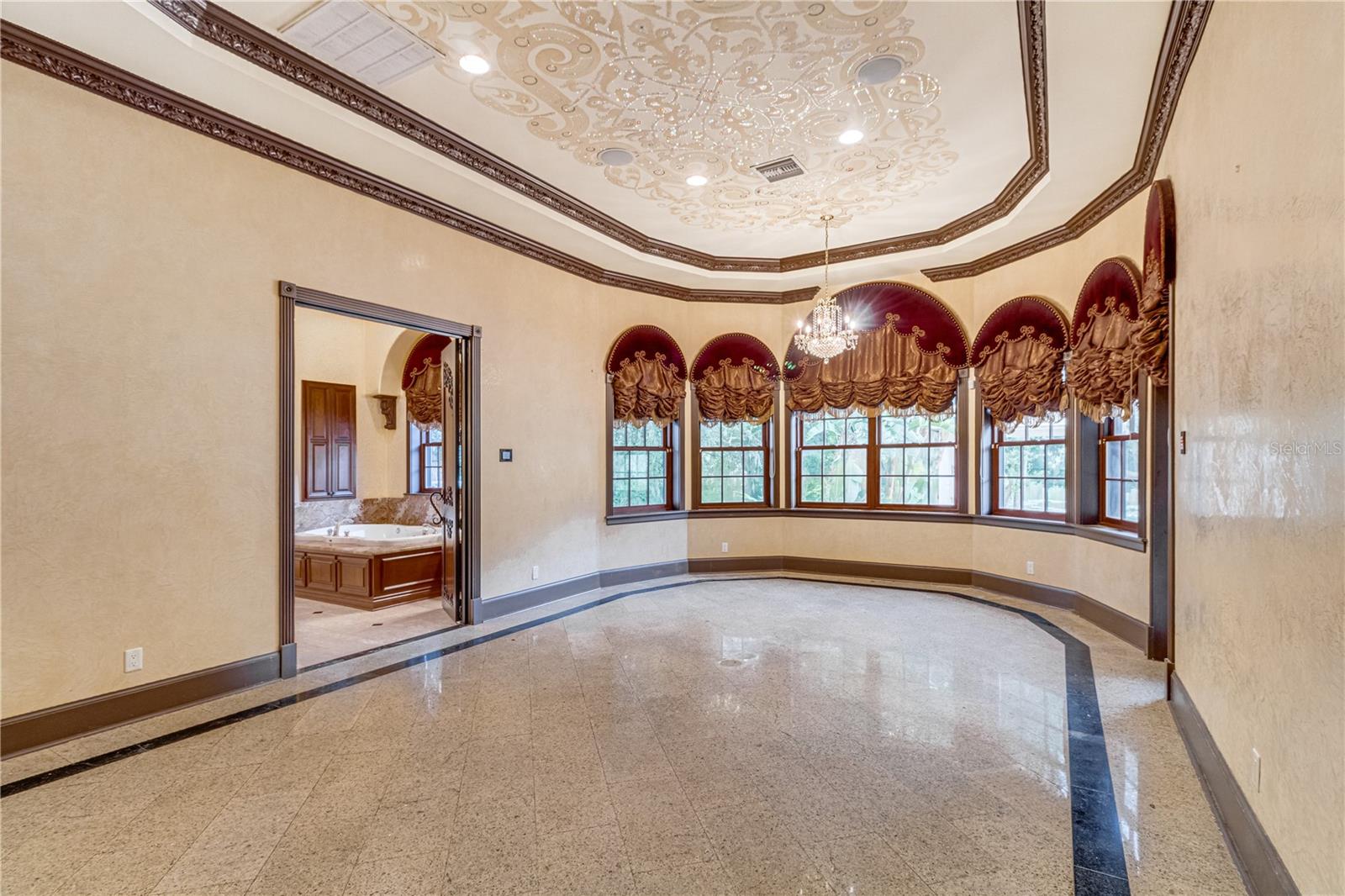 TB8429681 Property Photo