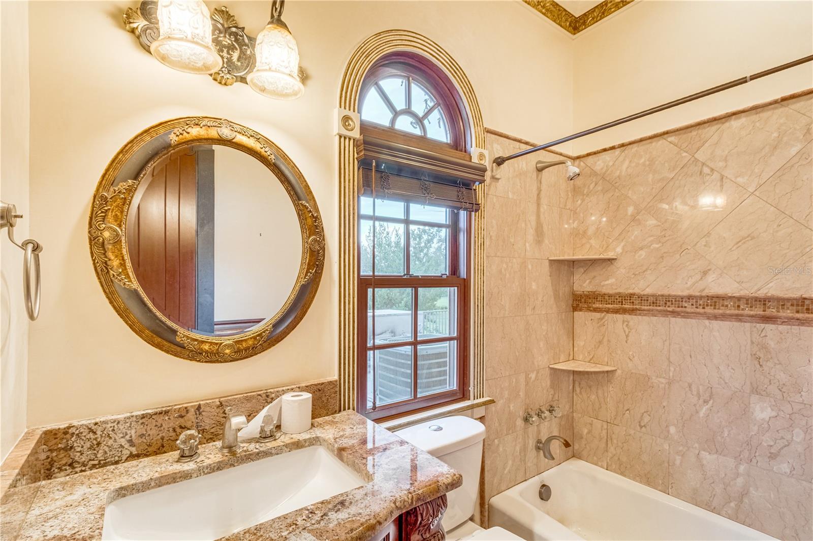 TB8429681 Property Photo