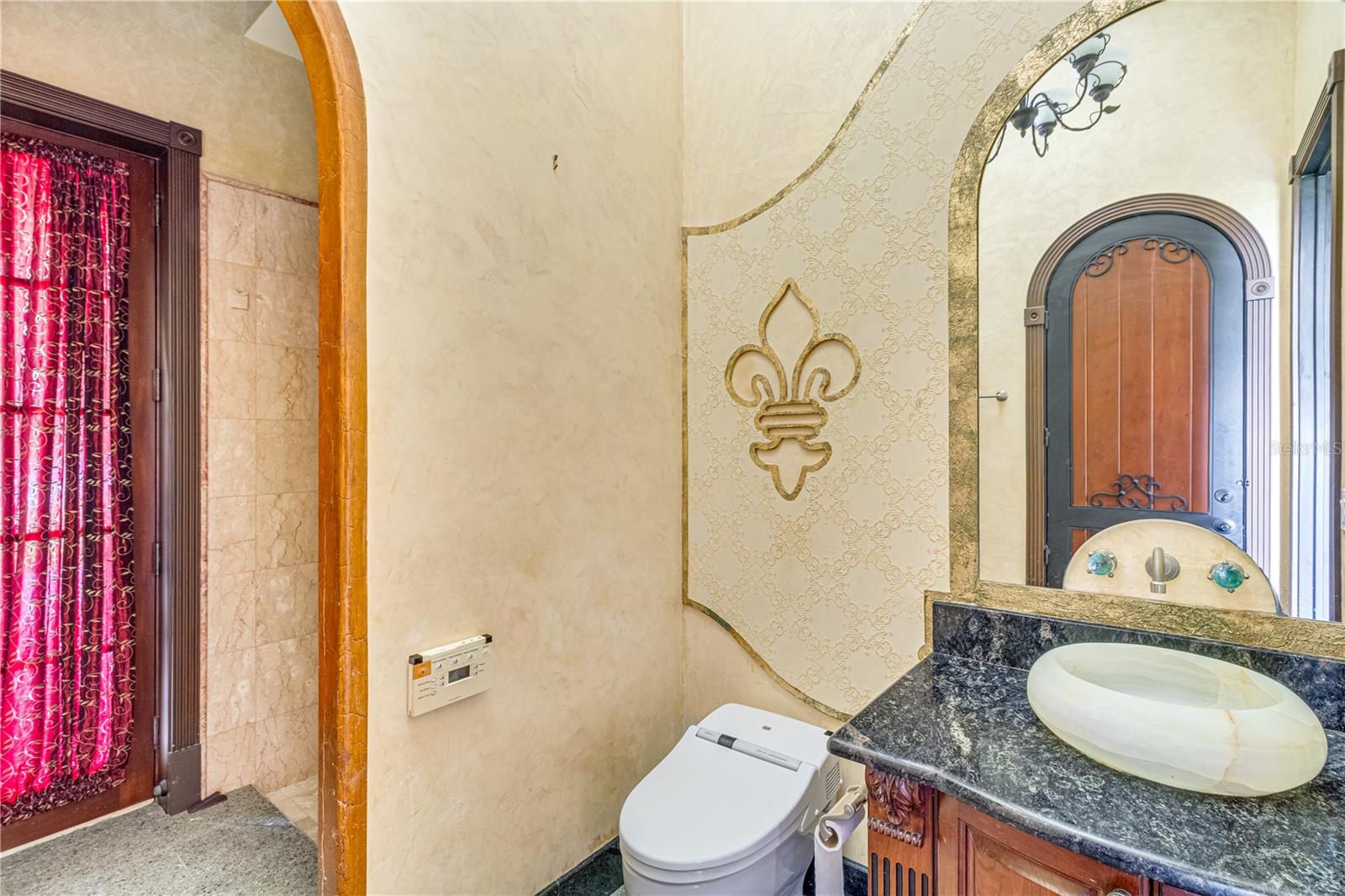 TB8429681 Property Photo