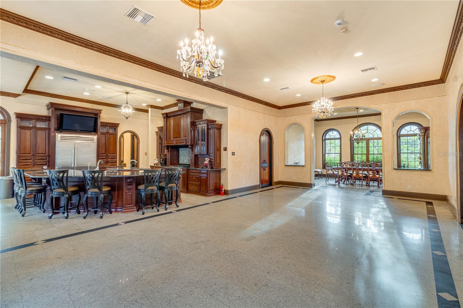 TB8429681 Property Photo