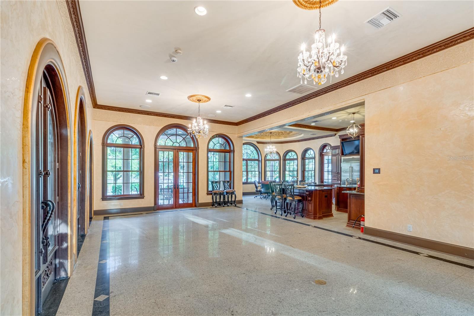 TB8429681 Property Photo