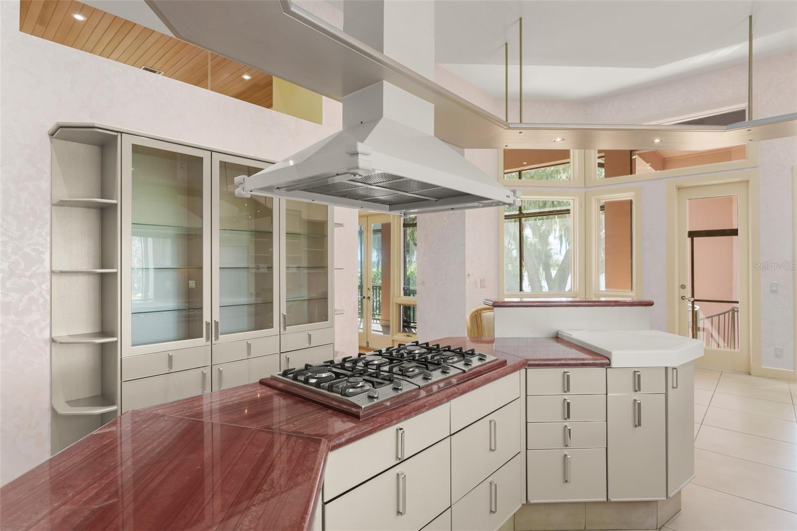 O6346003 Property Photo