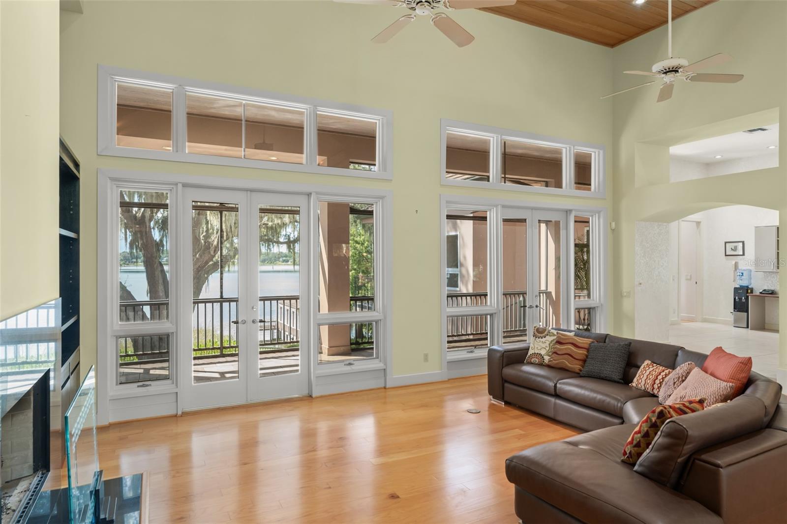 O6346003 Property Photo