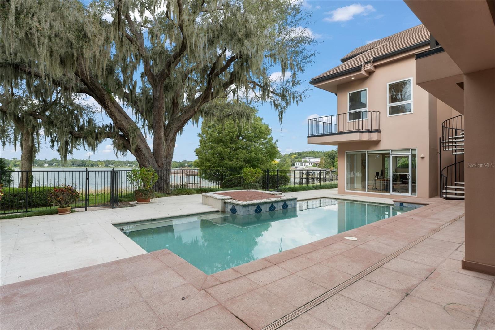 O6346003 Property Photo