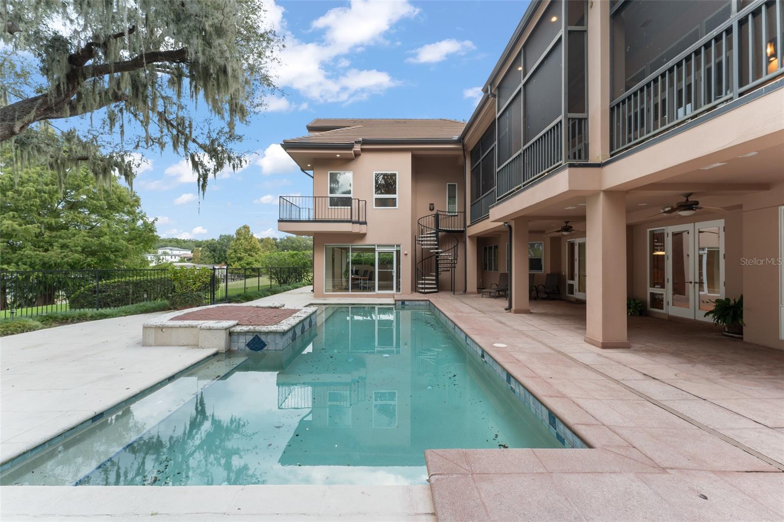 O6346003 Property Photo