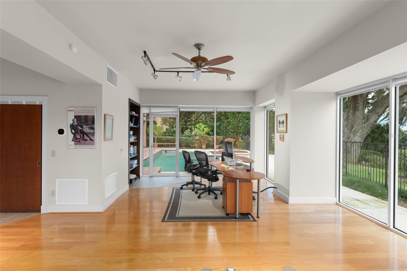 O6346003 Property Photo