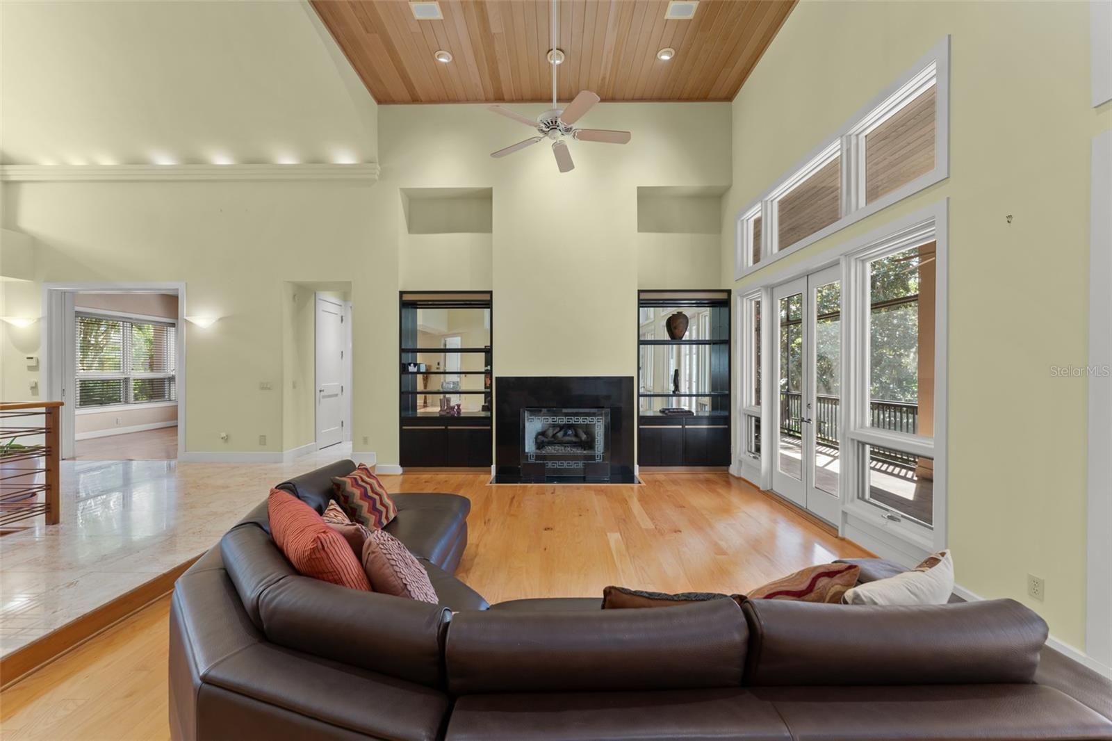 O6346003 Property Photo