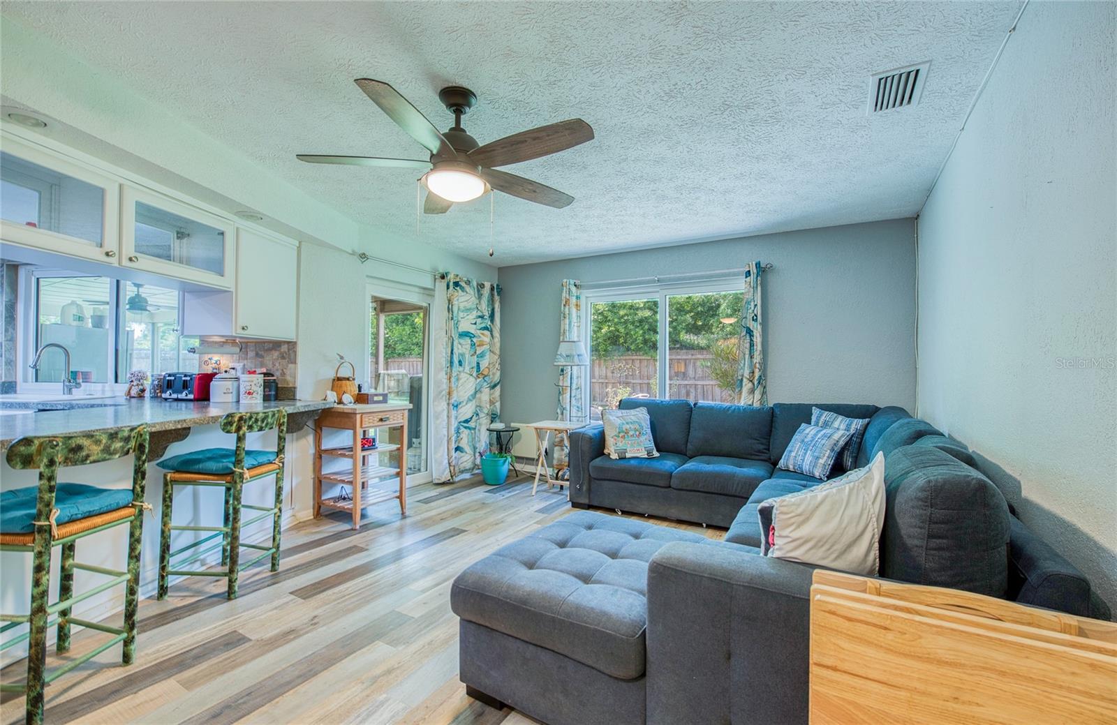 6861 4TH ST S, ST PETERSBURG, FL, 33705