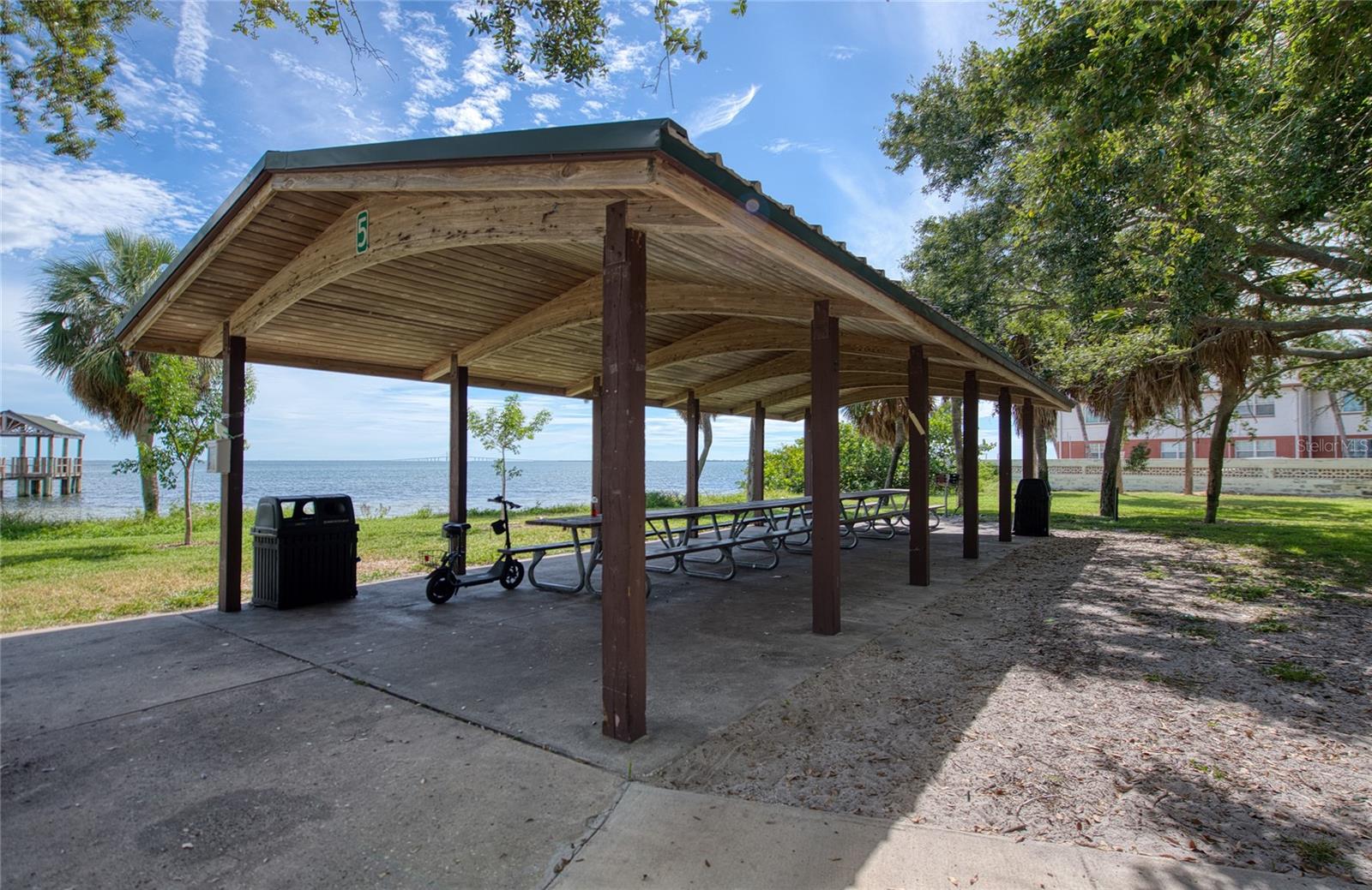 6861 4TH ST S, ST PETERSBURG, FL, 33705