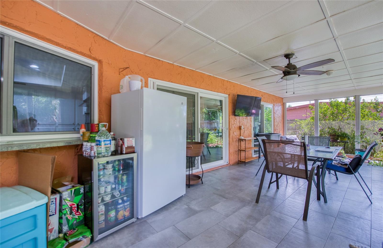 6861 4TH ST S, ST PETERSBURG, FL, 33705