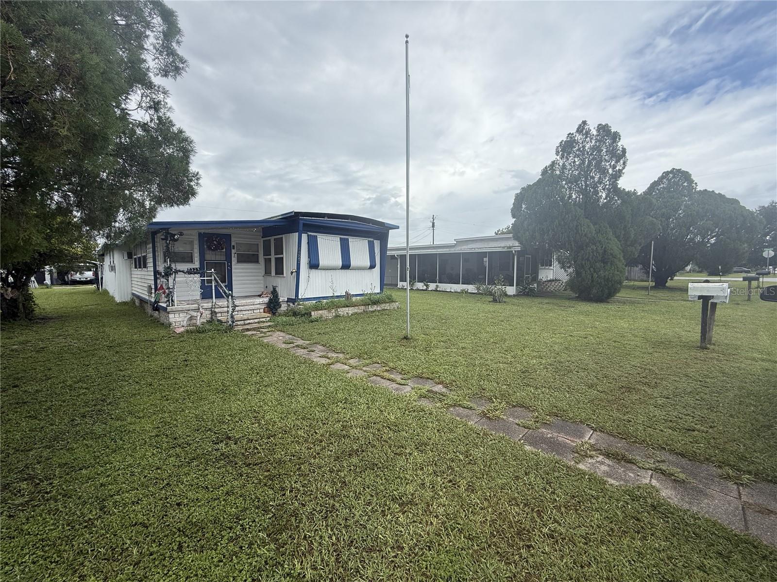 TB8429797 Property Photo