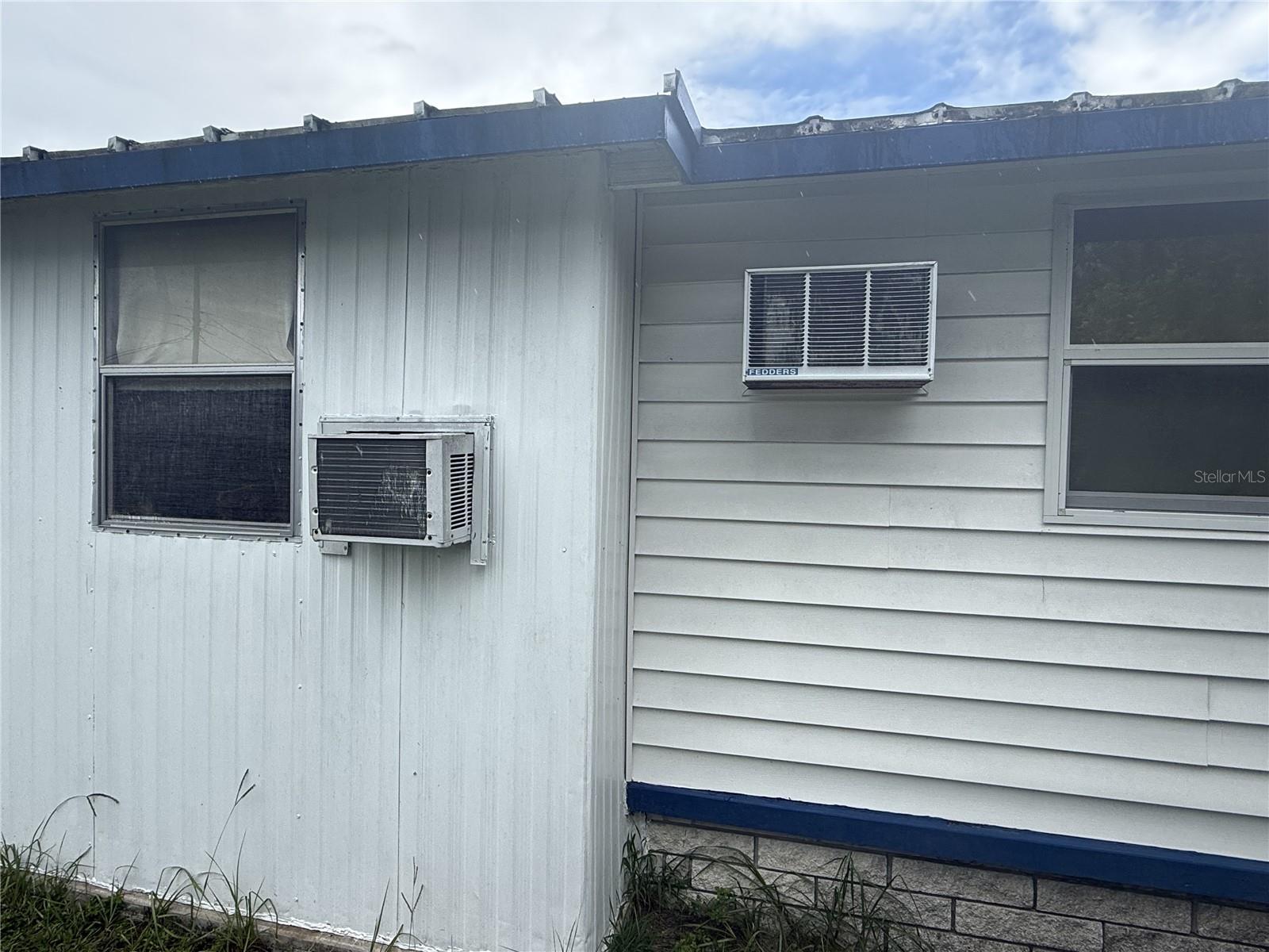 TB8429797 Property Photo