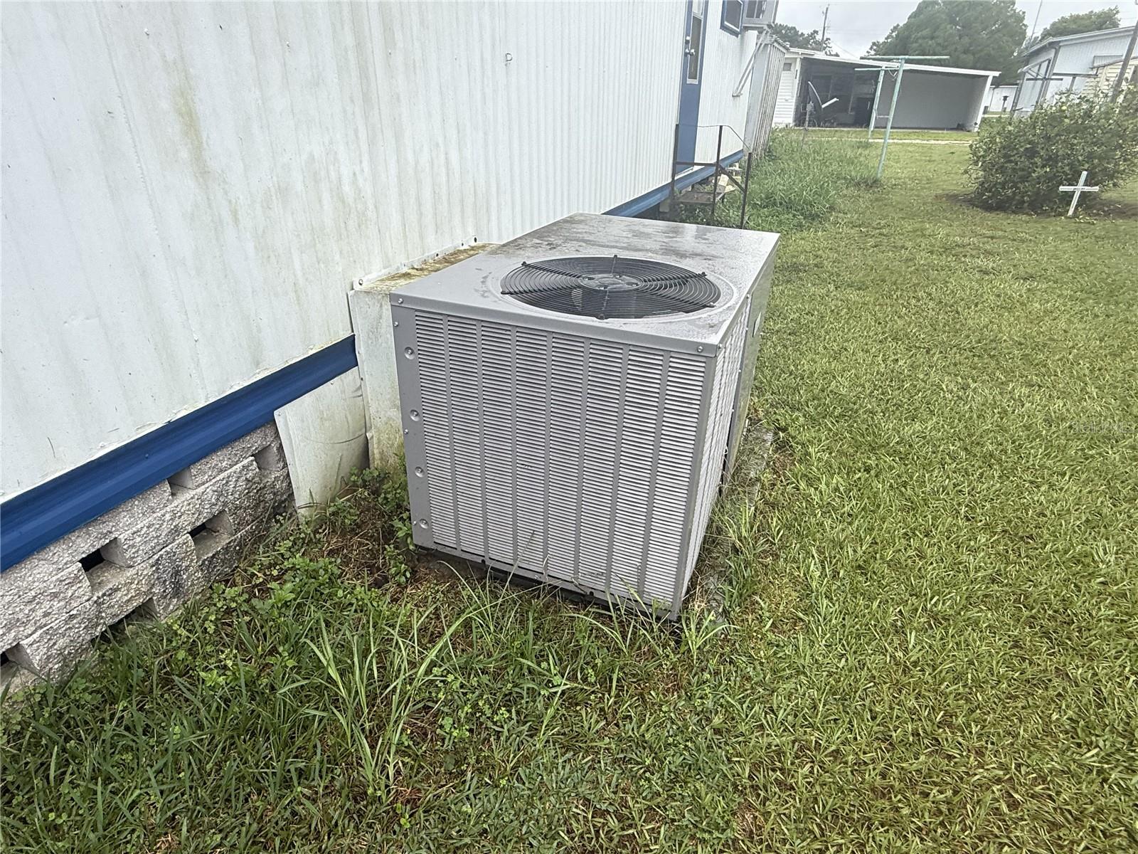 TB8429797 Property Photo