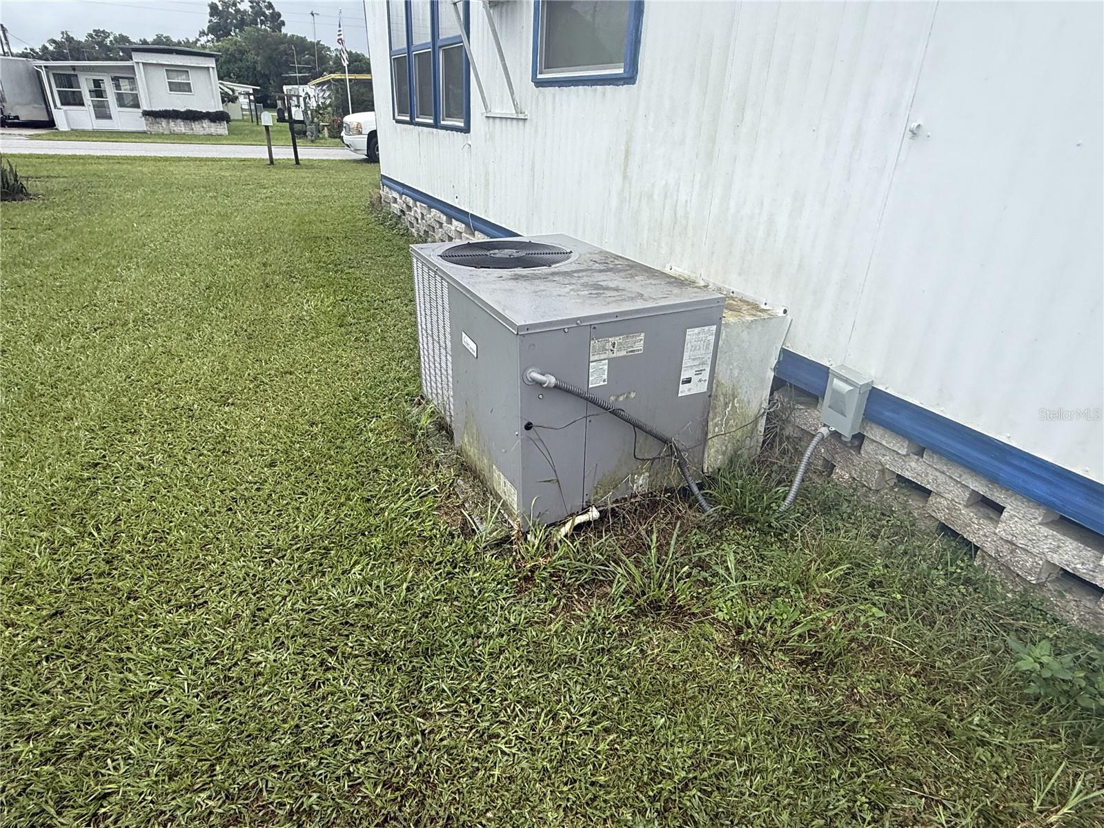 TB8429797 Property Photo