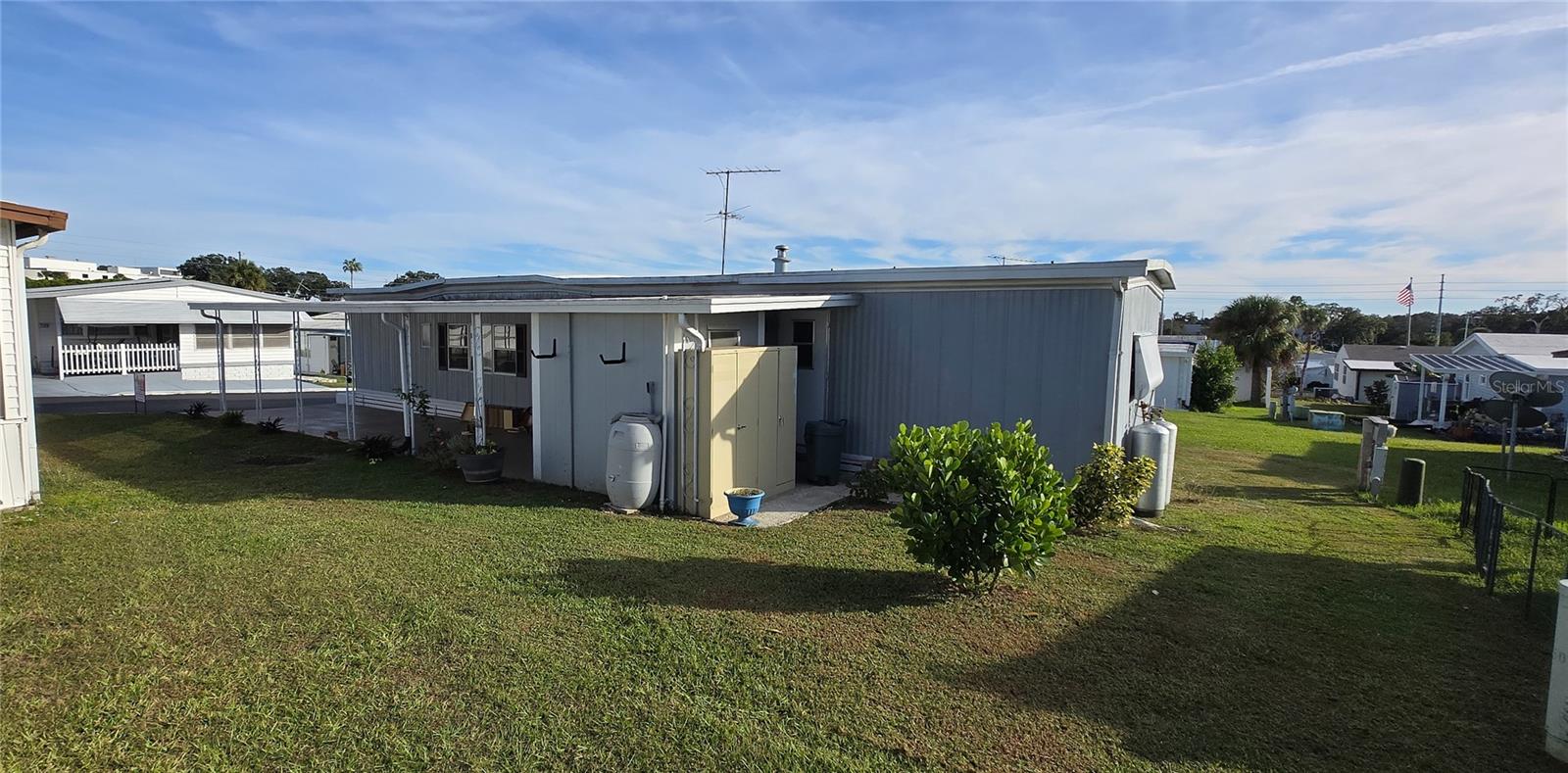 TB8429820 Property Photo