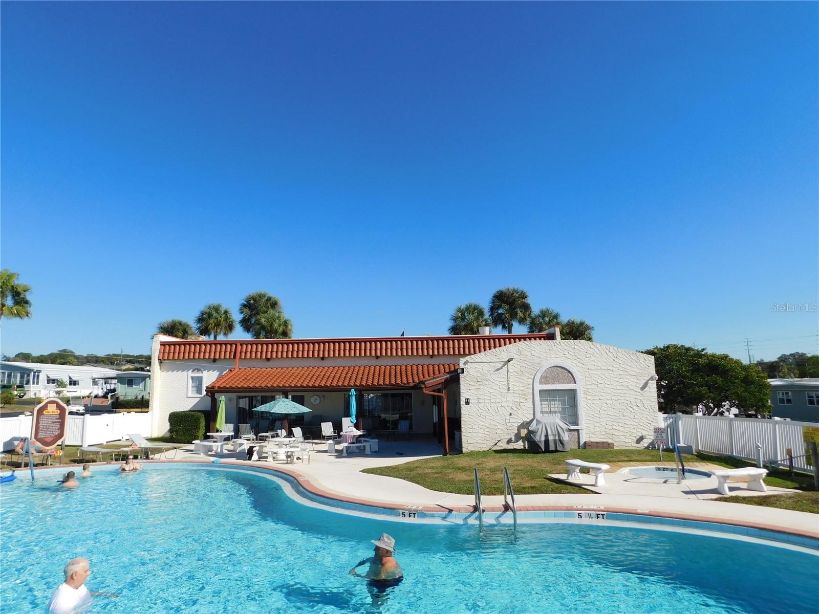 TB8429820 Property Photo