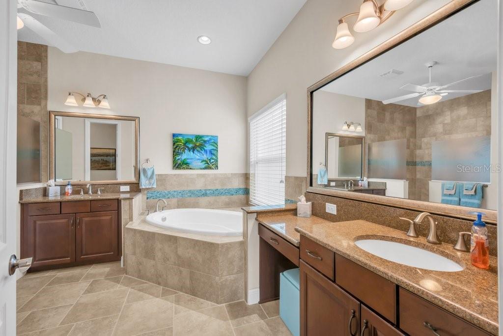 5928 SHELL RIDGE DR, LITHIA, FL, 33547