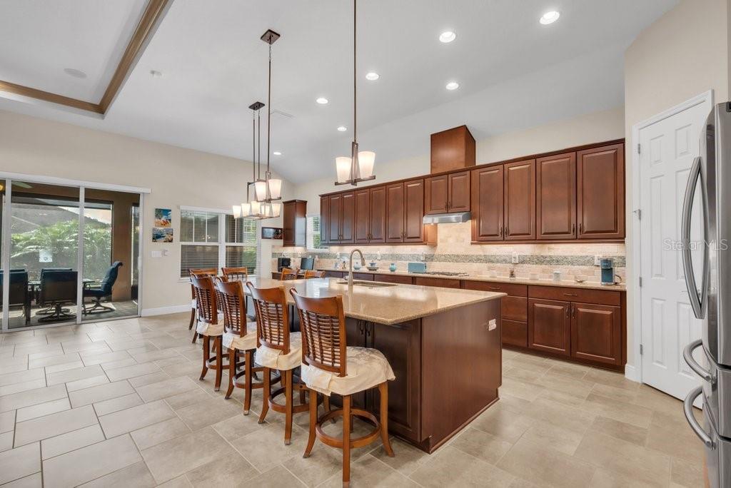 5928 SHELL RIDGE DR, LITHIA, FL, 33547