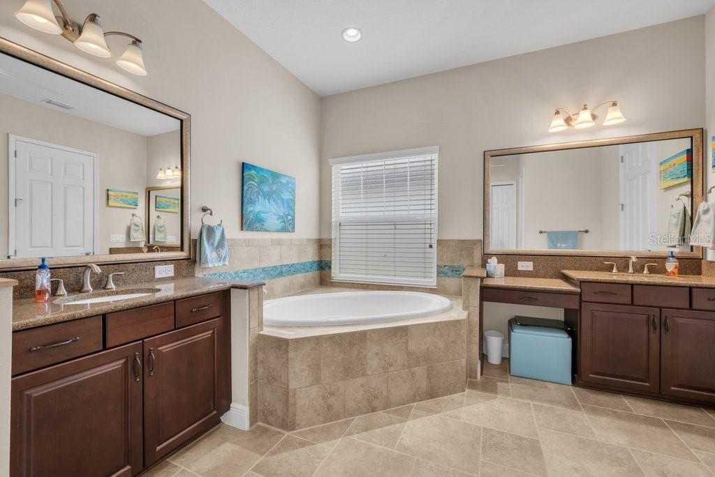 5928 SHELL RIDGE DR, LITHIA, FL, 33547