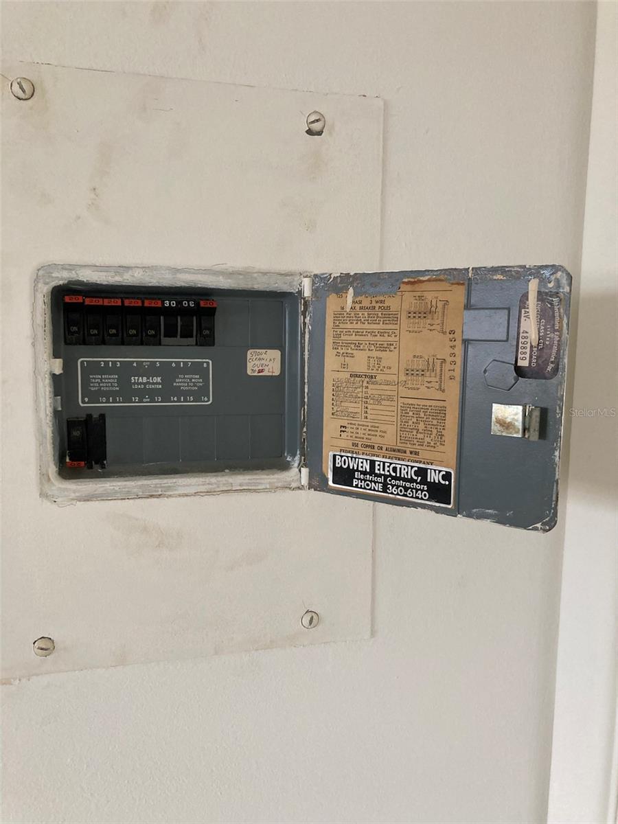 TB8429937 Property Photo