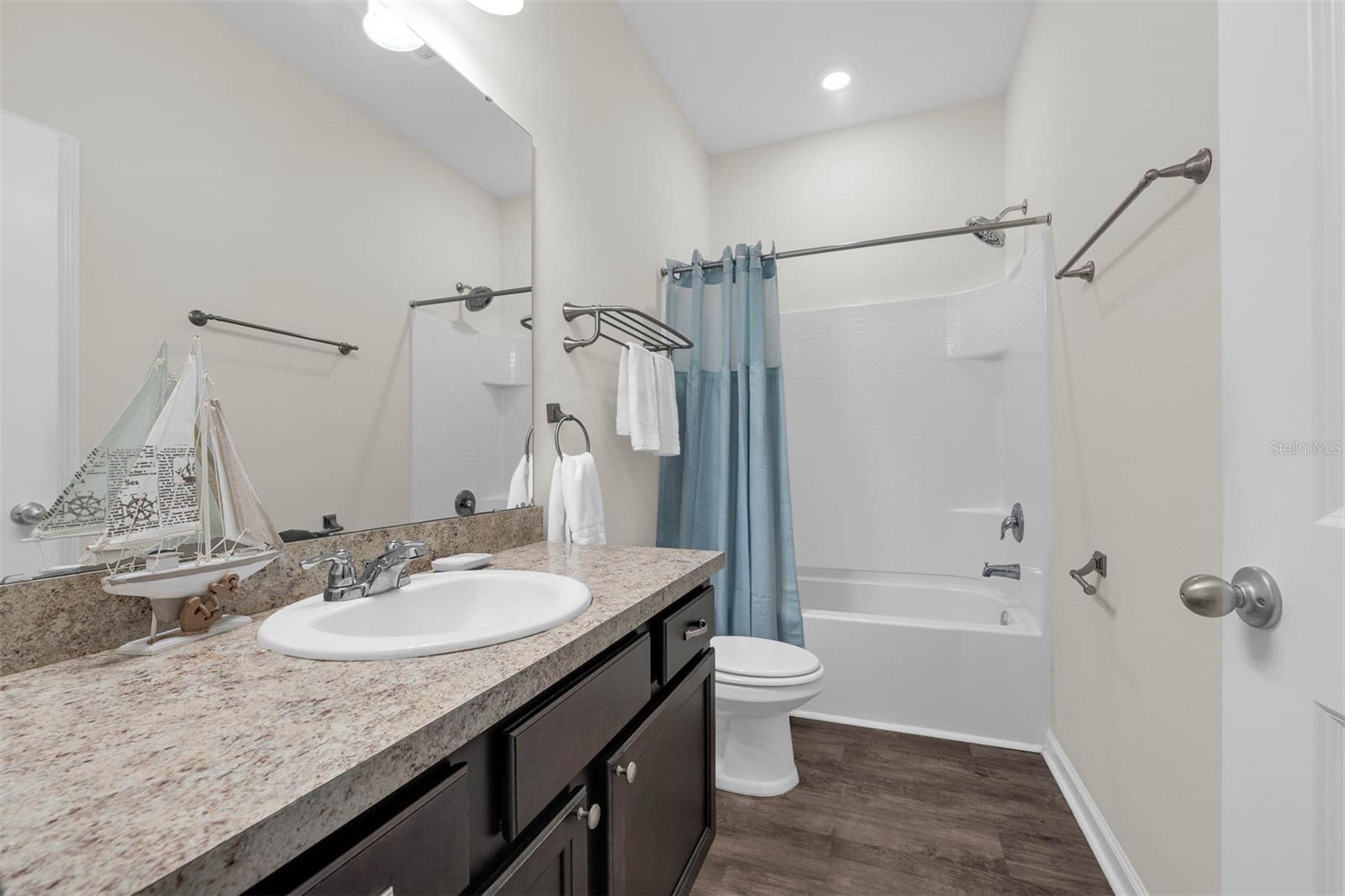 1026 LANDING LN, DELTONA, FL, 32738