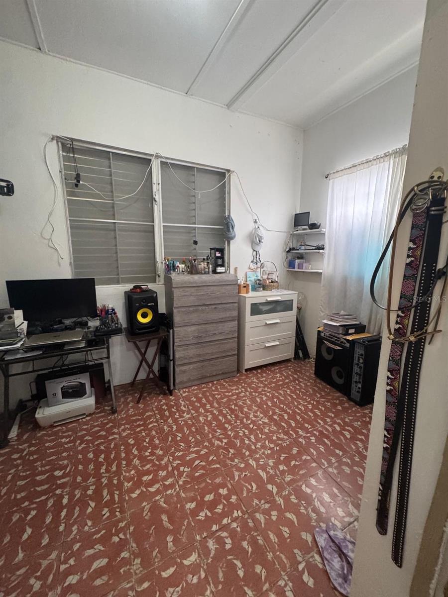 PR9116200 Property Photo