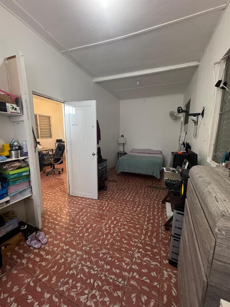 PR9116200 Property Photo