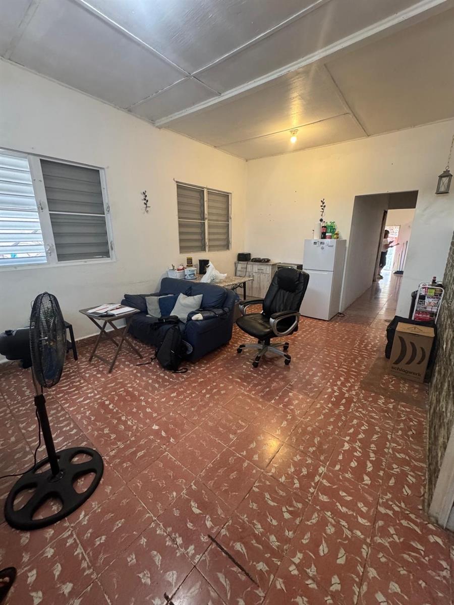 PR9116200 Property Photo