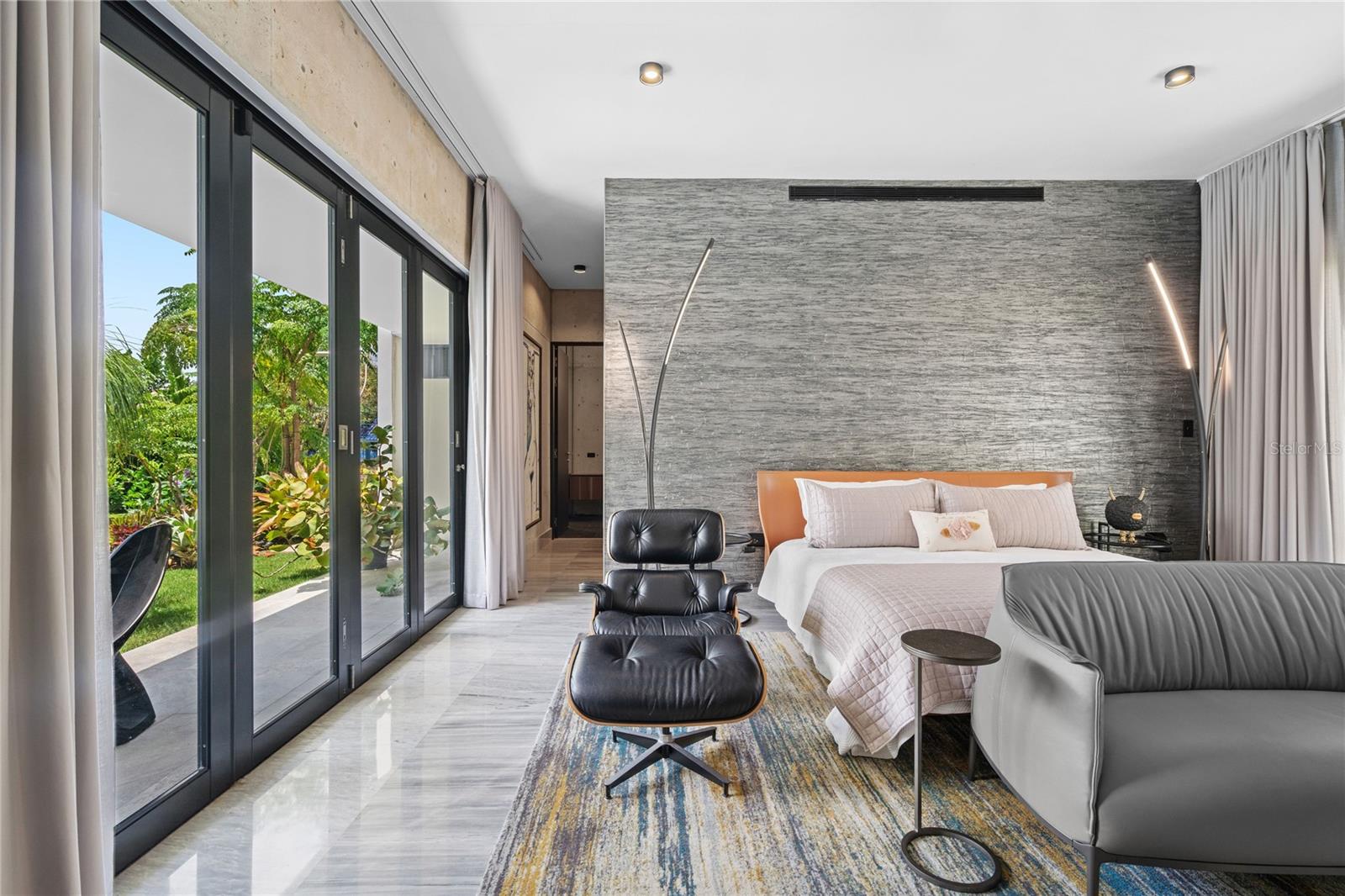 PR9116202 Property Photo