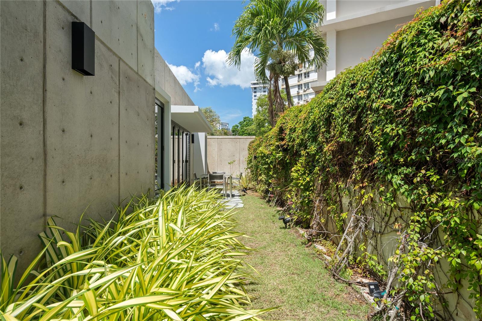 PR9116202 Property Photo